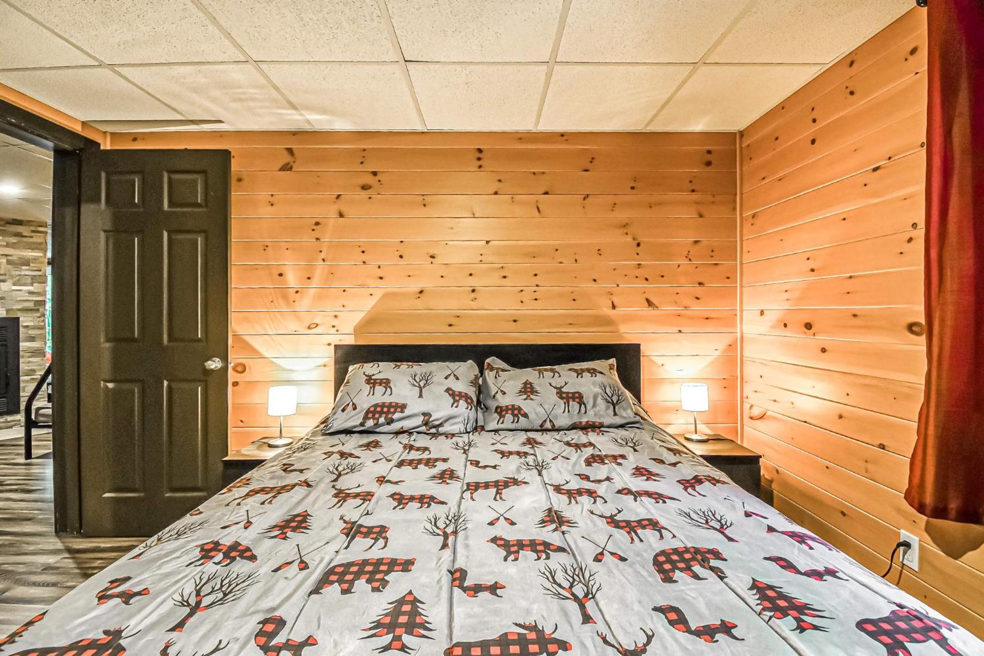 Brown Bear Lodge Brownsburg Exterior foto